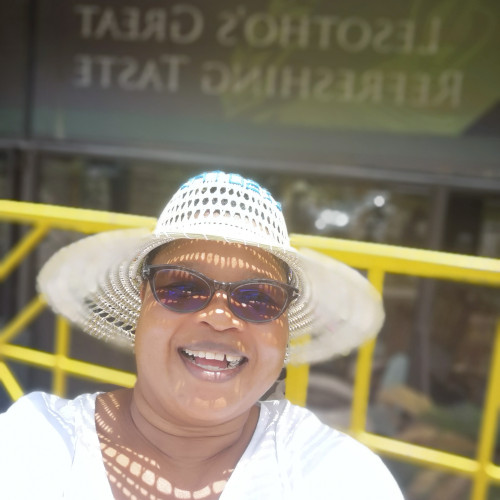 Mamsy M.