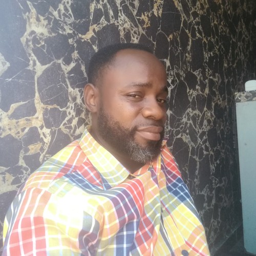 Ezi A.