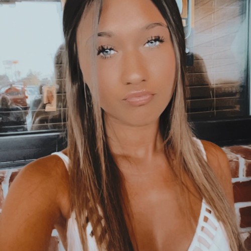 michaela w. profile photo