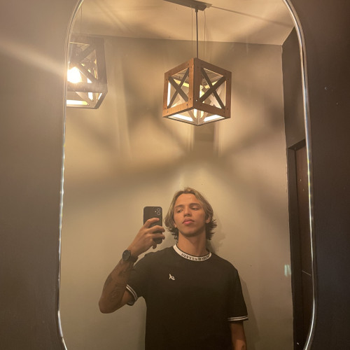 Carlos  H. profile photo