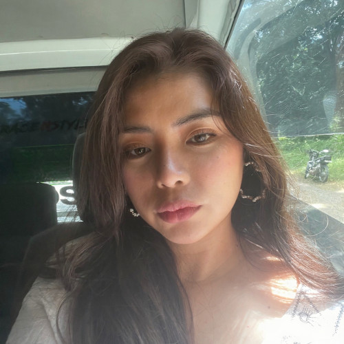 Laira L. profile photo