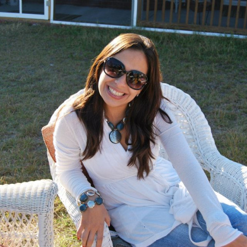 Lia L.