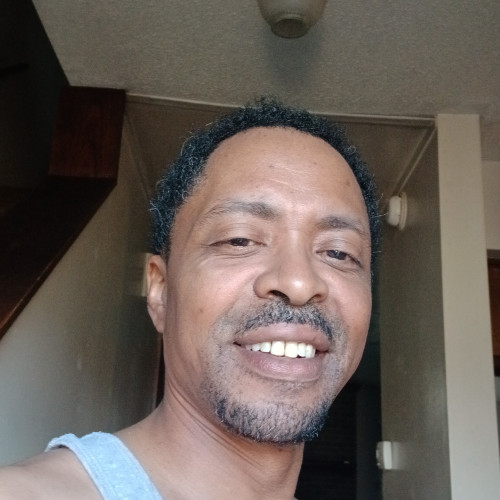 Maurice  E. profile photo