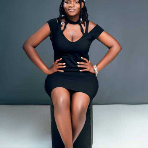 maxine c. profile photo