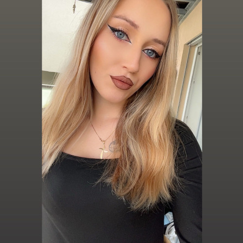 Simina A. profile photo