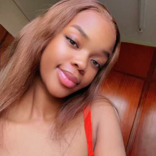 Yanela T. profile photo