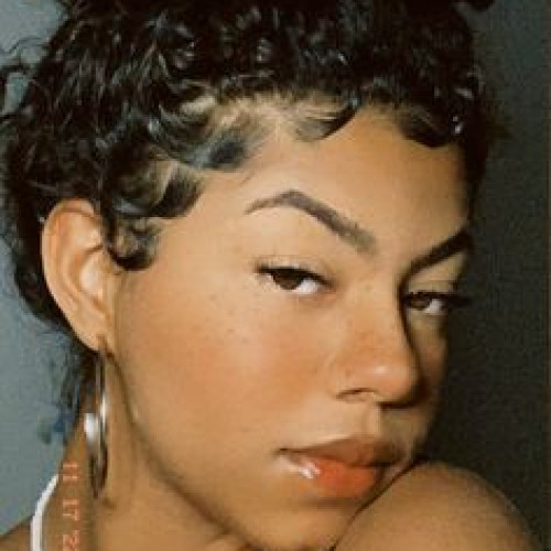 Zineb K. profile photo