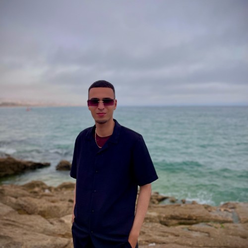 youness e.