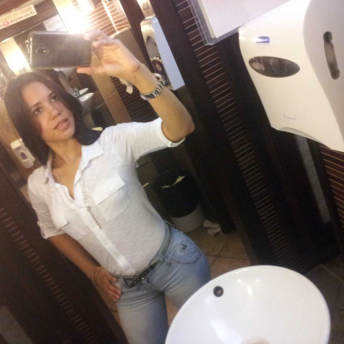 Daniela z. profile photo