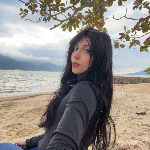 Beatriz D.