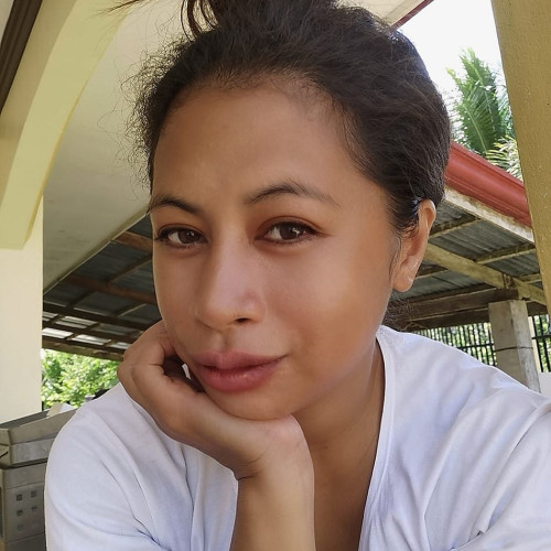 roxanne m. profile photo