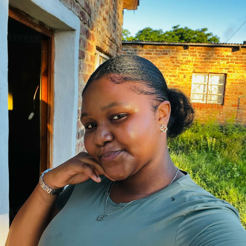 Mbali J. profile photo