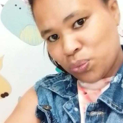 Nadia b.
