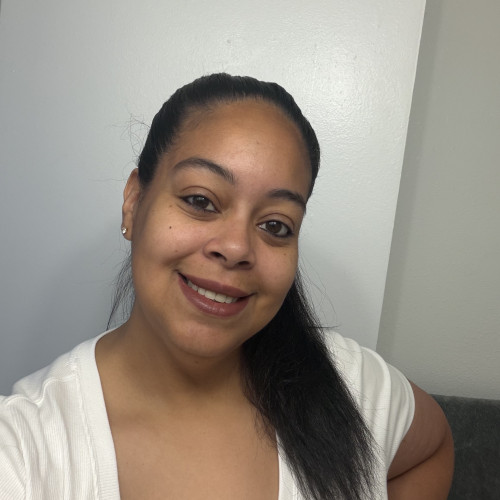 Luz R. profile photo
