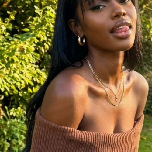 lona m. profile photo