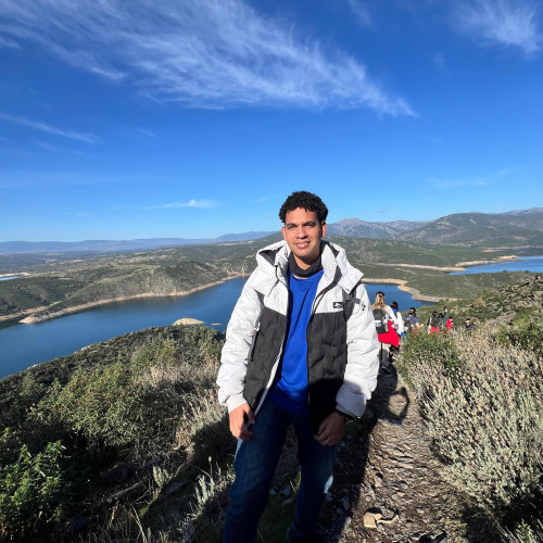 Alberto J. profile photo