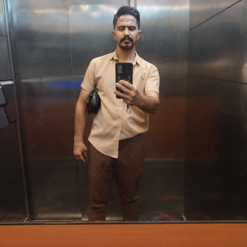 hsynbayzyd3 ح. profile photo