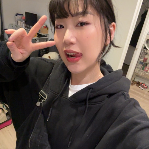 JiJi V.