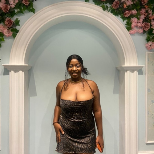 Ajuesi  T. profile photo