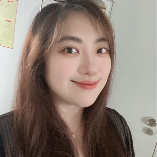Luna A.