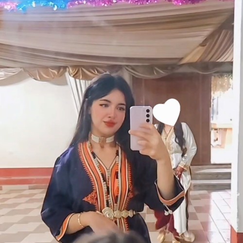 Dounia  J. profile photo