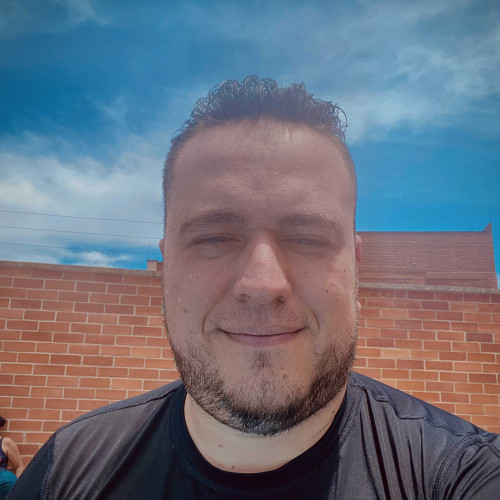 yuver E. profile photo