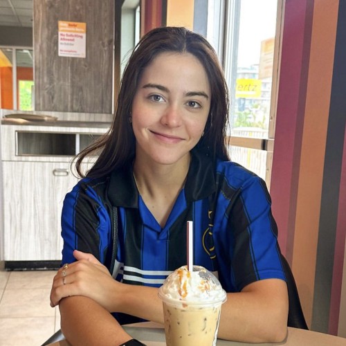 Ana  F.