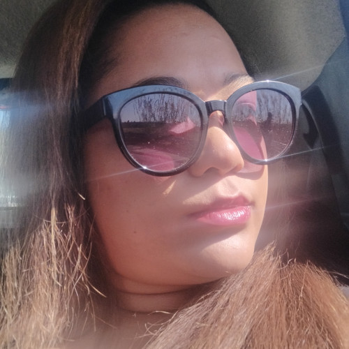 dee m. profile photo