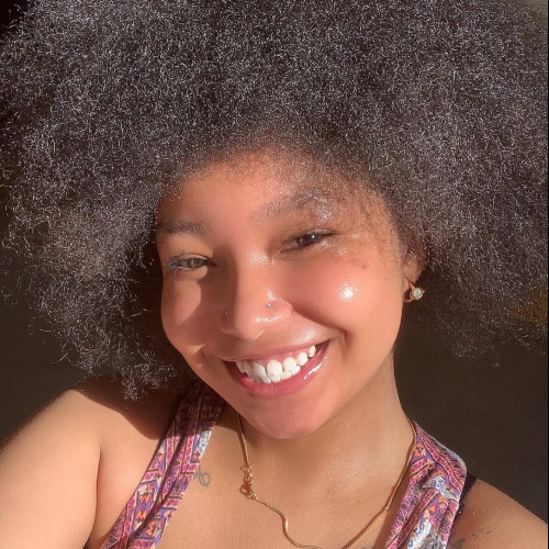 Elara  Y. profile photo