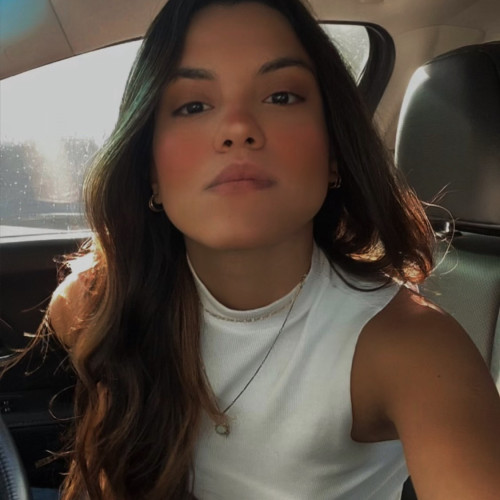 Victoria P.