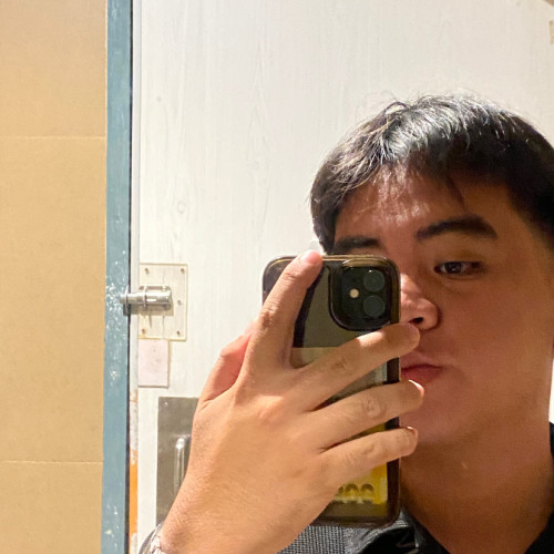 Den B. profile photo