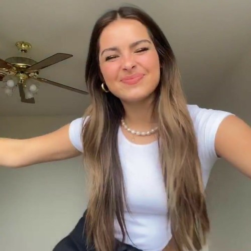 Aly P. profile photo