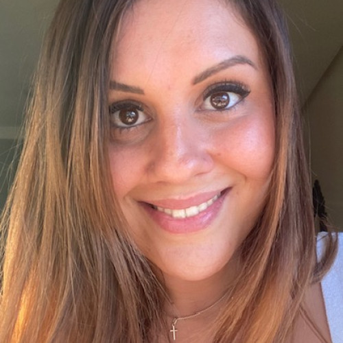 Claudia  . profile photo