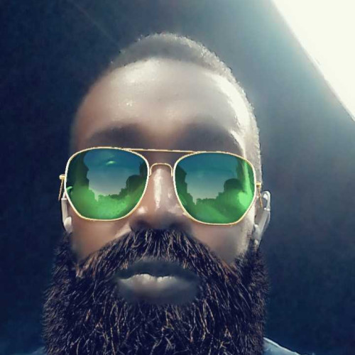 MLAY E. profile photo
