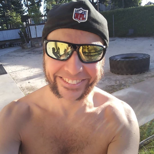 Robert M. profile photo