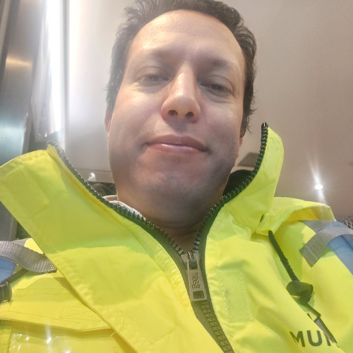 Younes R. profile photo