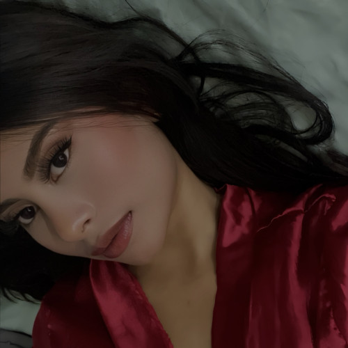Aura T. profile photo