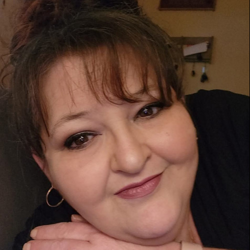 MELINA R. profile photo