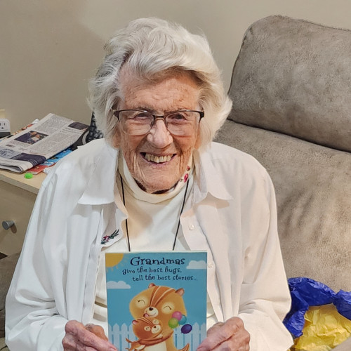 Lorna T. profile photo