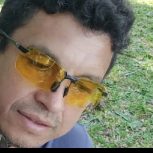 Edilson B.