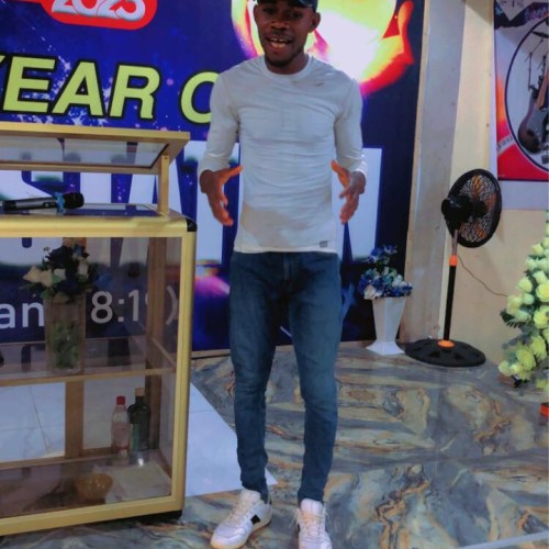 Royalty L. profile photo