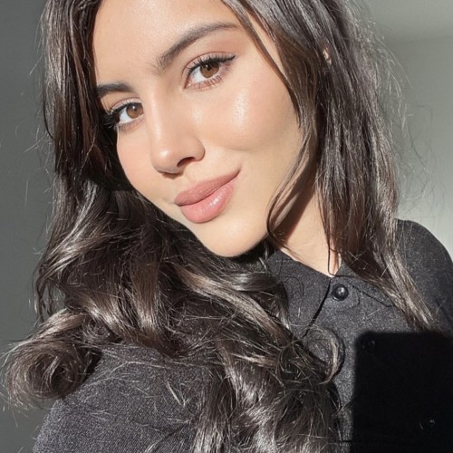 Ihssane E.