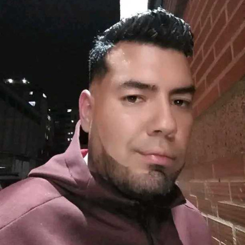 Elvis H.