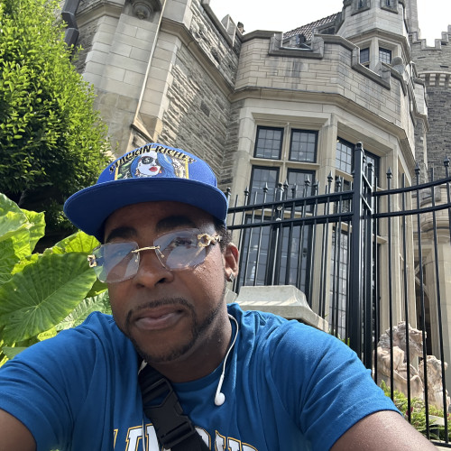 Elliston Y. profile photo