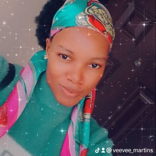Vee M.