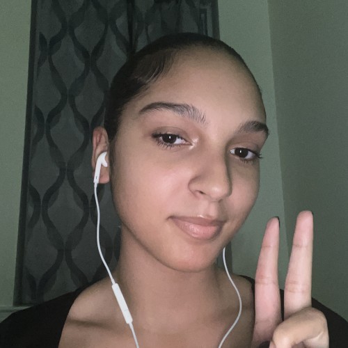 Jaeelyn V.