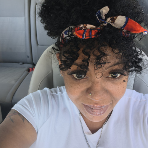 Monique c. profile photo