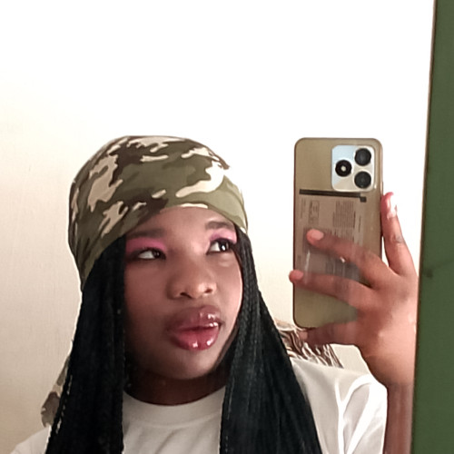 Gift E. profile photo