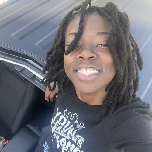 Sasha F. profile photo
