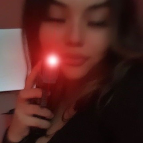Mia K. profile photo